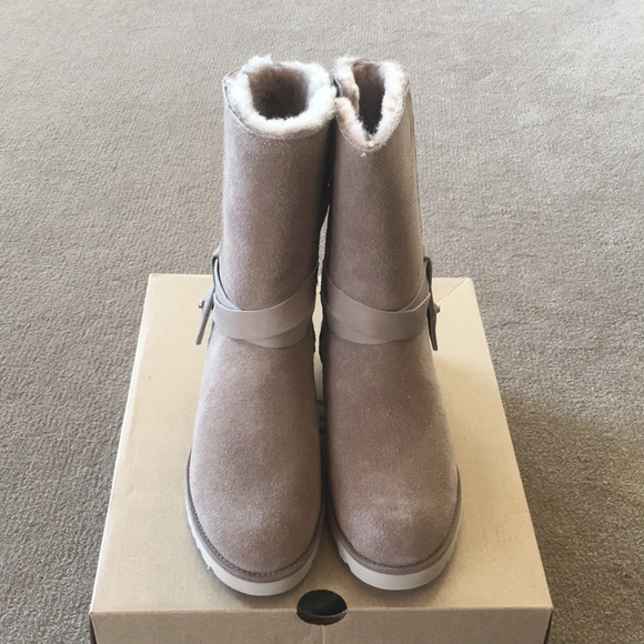 uggs fawn